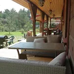 Ferienhaus Trojmiasto Nad Jeziorem Dom -echochata Kamień
