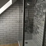 Trojmiasto Nad Jeziorem Dom -echochata * Kamień