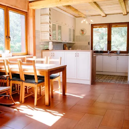 Trojmiasto Nad Jeziorem Dom -echochata Kamień