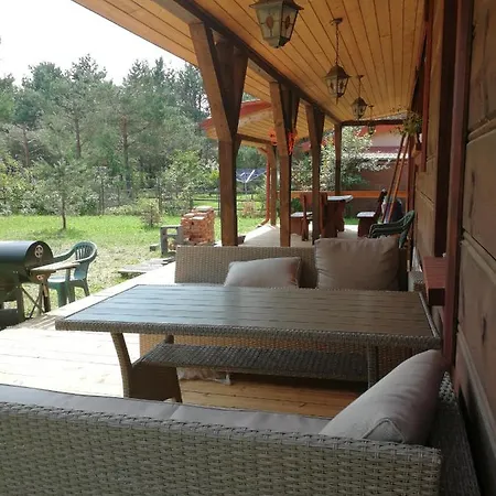 Holiday home Trojmiasto Nad Jeziorem Dom -echochata Kamien (Pomerania)