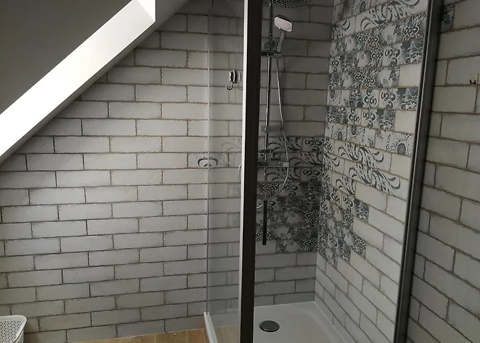 Trojmiasto Nad Jeziorem Dom -echochata * Kamień